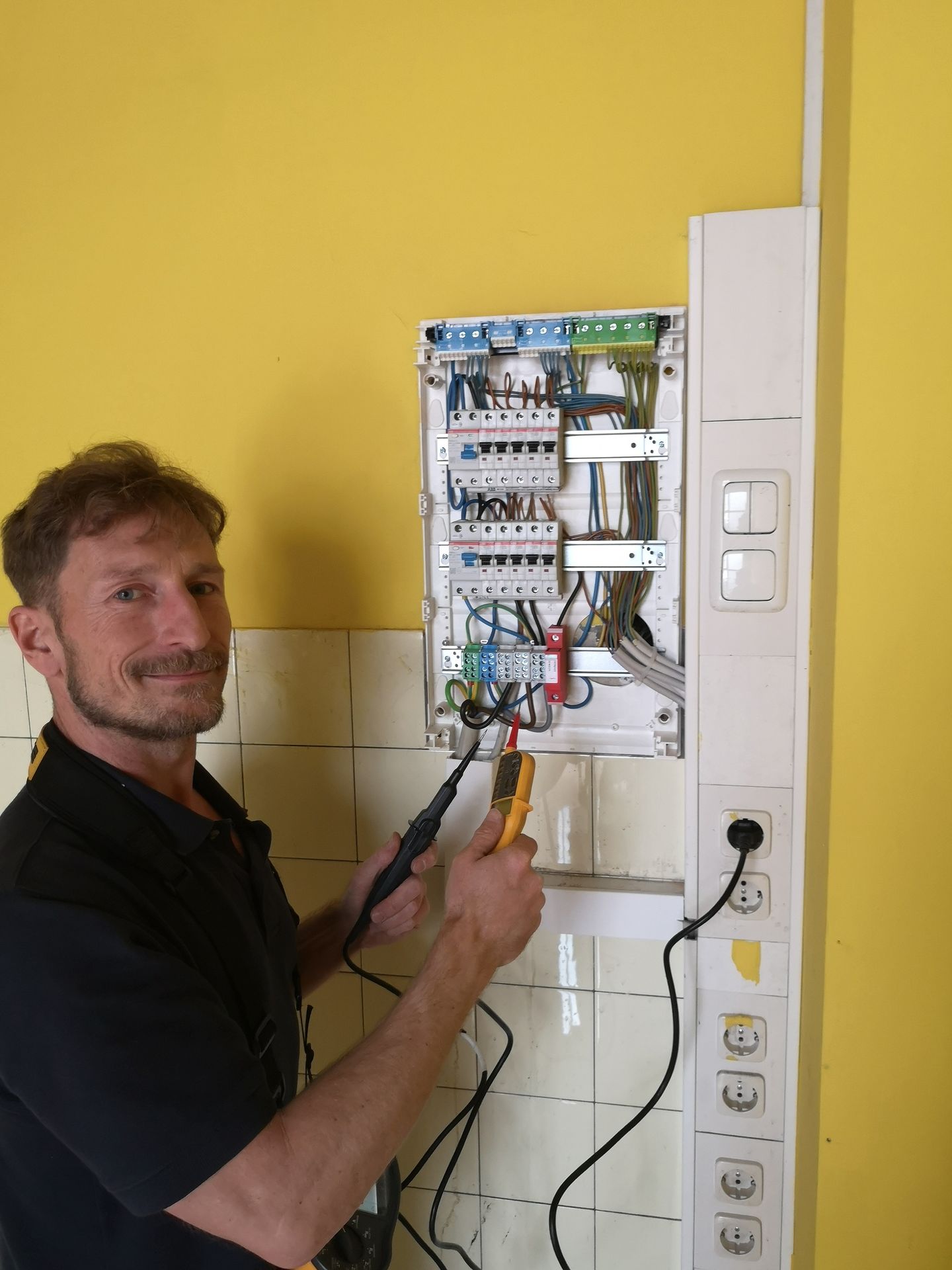 Beispielarbeit von S. Brand - Elektrotechnik - Elektriker München - veröffentlicht auf Elektriker.org