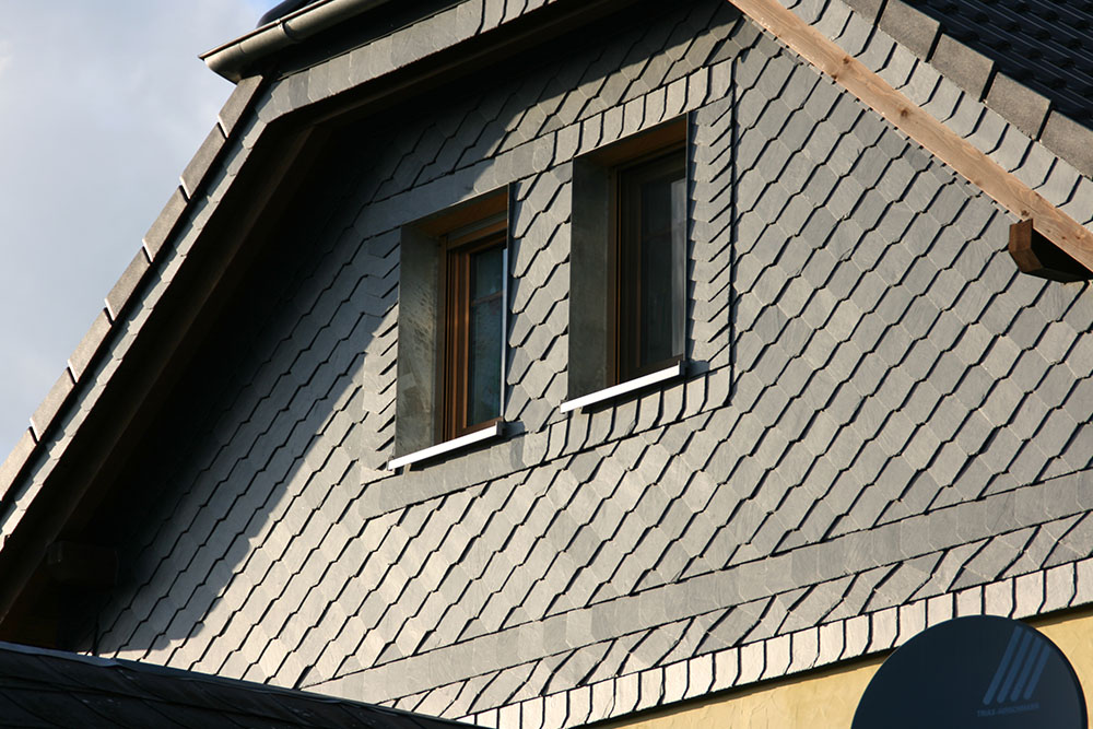 Beispielarbeit von Dachdeckerei Erwin Feiler GmbH Balkonsanierung - Fenstermontage - veröffentlicht auf Dachdecker.com