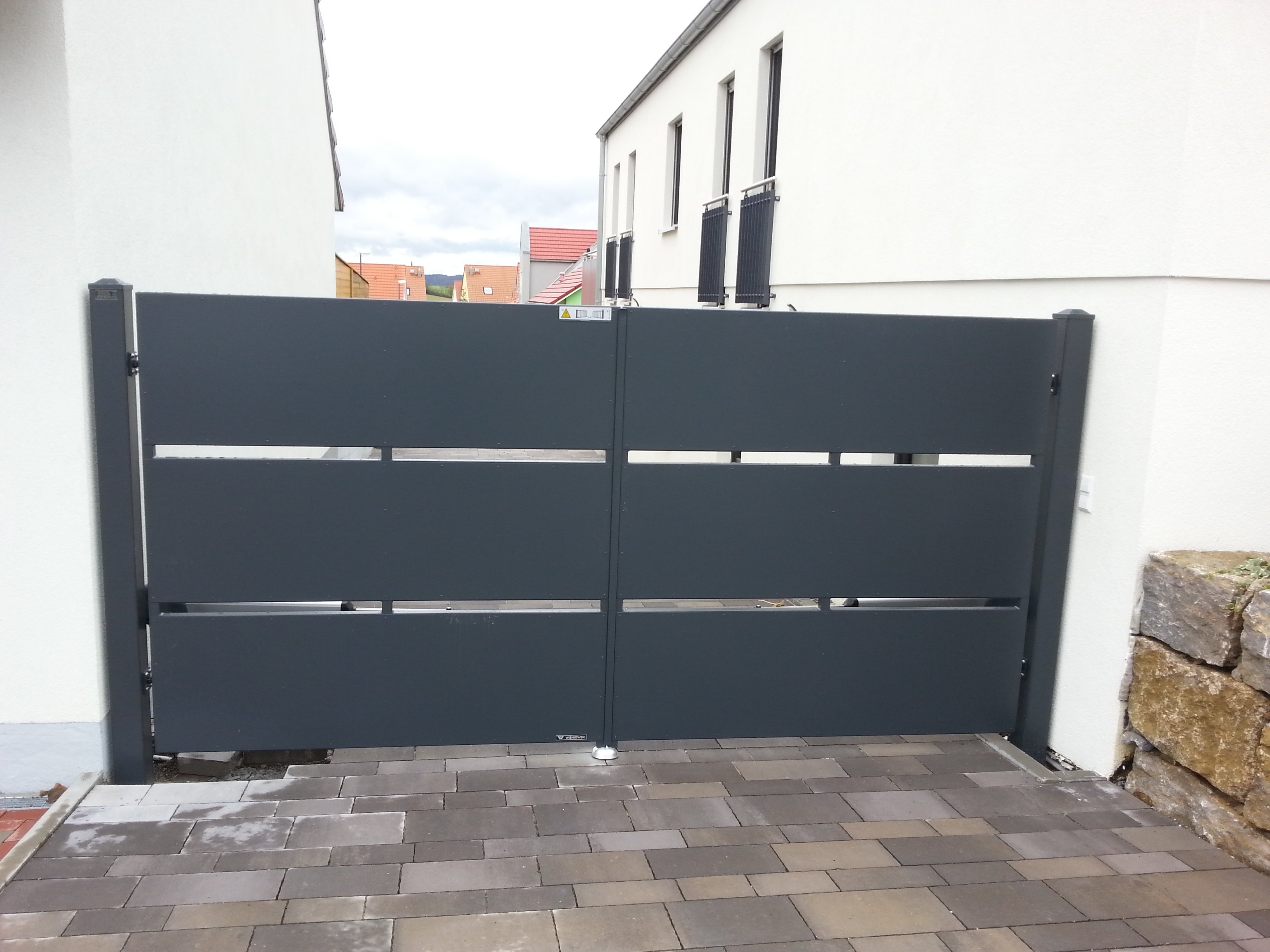 Beispielarbeit von BSM Garagentore & Zaunanlagen Bernd Kunkel - veröffentlicht auf Fensterbau.org