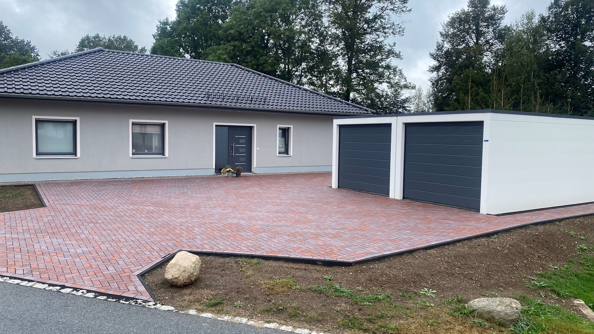 Beispielarbeit von Straßen- u. Tiefbau Newitsch GmbH - veröffentlicht auf Gartenbau.org
