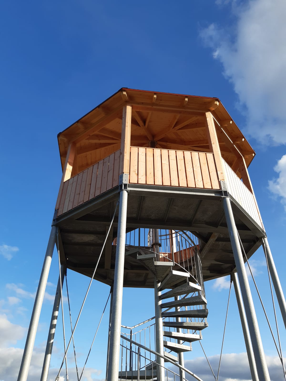 Beispielarbeit von Leo Baumeister Holzbau GmbH - veröffentlicht auf Tischler-Schreiner.org