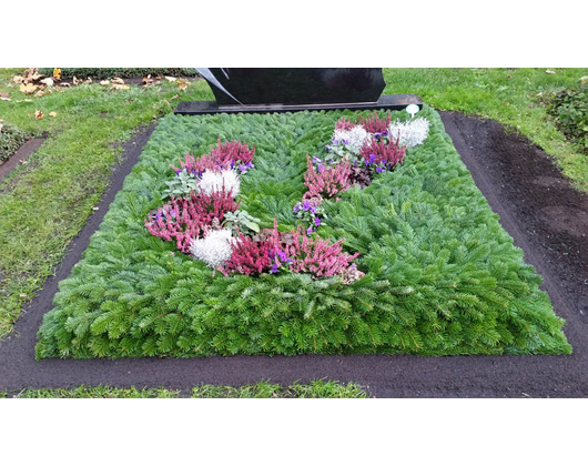 Beispielarbeit von Geiger Friedhofsgärtnerei Robert Ruschig - veröffentlicht auf Gartenbau.org