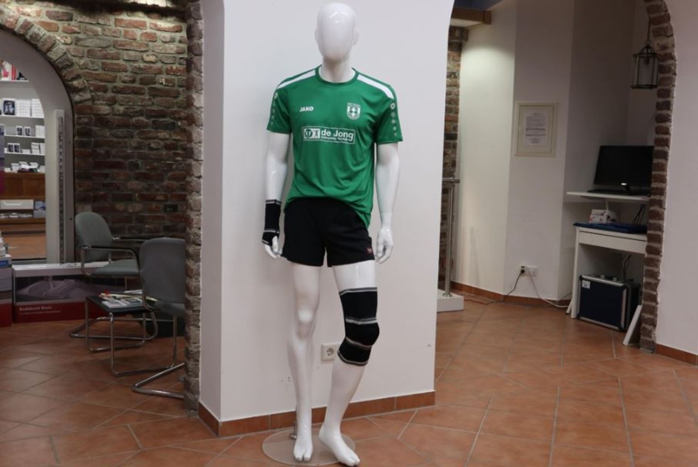 Beispielarbeit von DE JONG Sanitätshaus, Orthopädie-Technik - veröffentlicht auf Sanimio.de