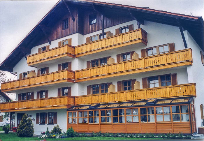 Beispielarbeit von Josef Schreckenbauer Schreinerei Balkonbau - veröffentlicht auf Tischler-Schreiner.org