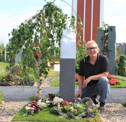 Beispielarbeit von Blumen Kocks - Floristik - Friedhofsgärtnerei - Landschaftsbau - veröffentlicht auf Gartenbau.org