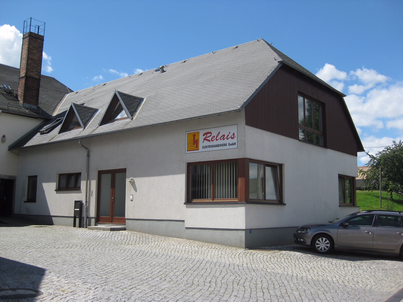 Relais Elektrohandwerk GmbH cover image