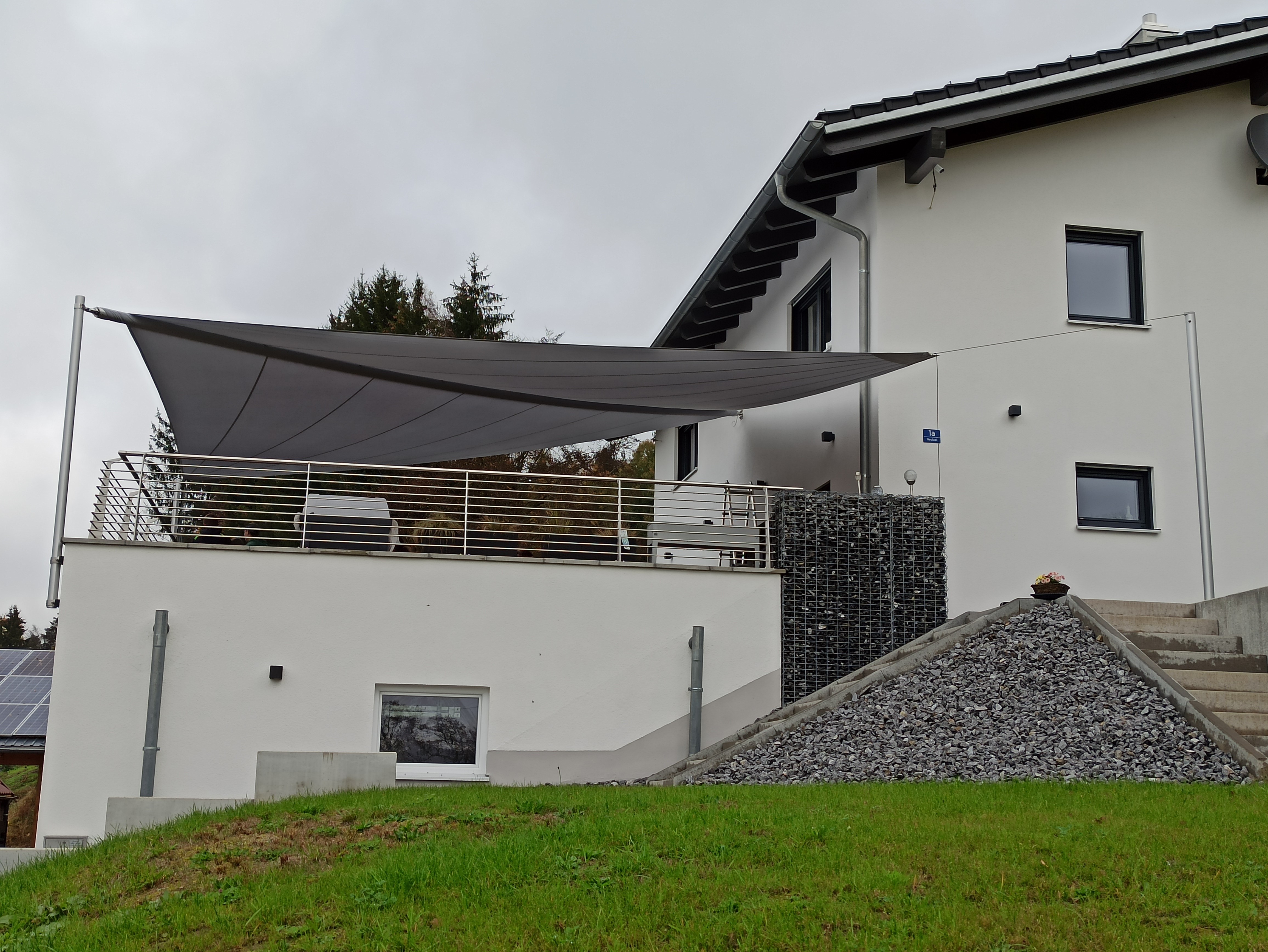 Beispielarbeit von OUTDOORLIVING Jakob Sonnenschutz - veröffentlicht auf Fensterbau.org