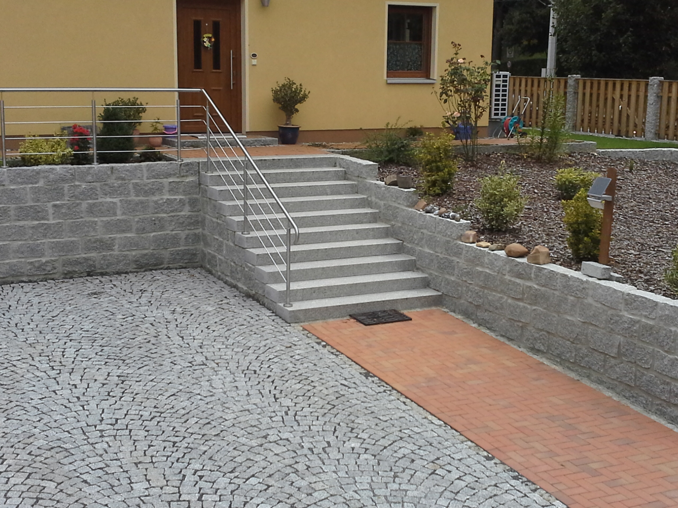 Beispielarbeit von Straßen- u. Tiefbau Newitsch GmbH - veröffentlicht auf Gartenbau.org