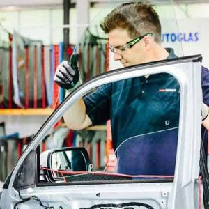 Beispielarbeit von Bauer GmbH Autoglas-Service - veröffentlicht auf Glaserei.org
