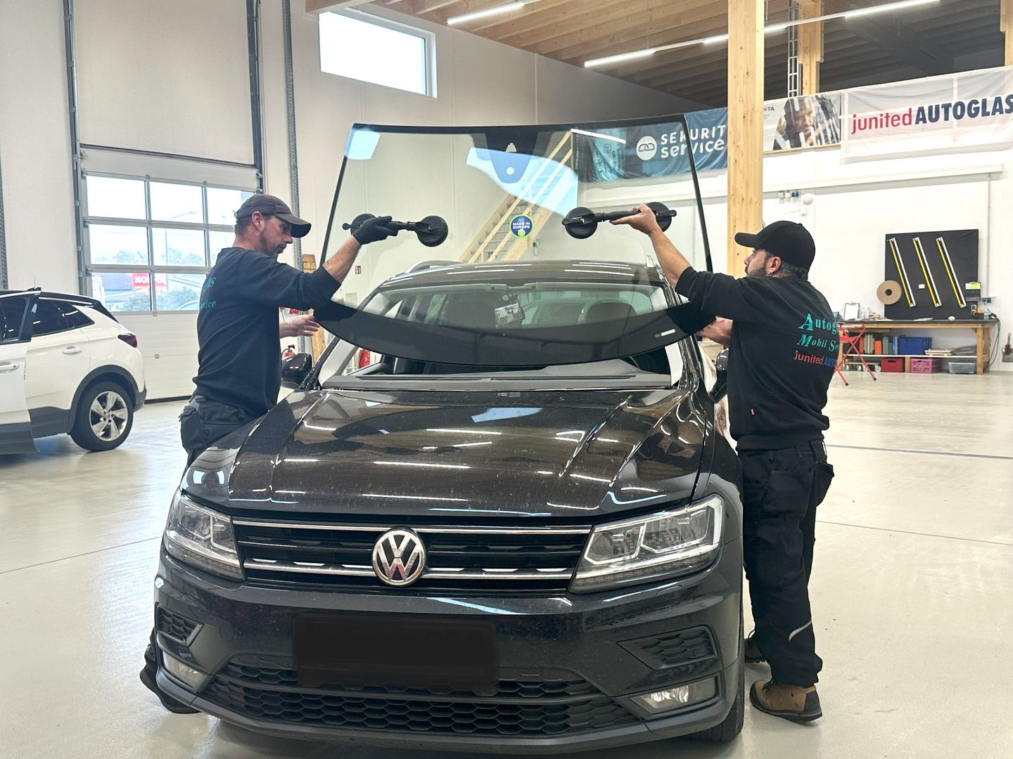 Beispielarbeit von junited AUTOGLAS Landshut - AMS Autoglas GmbH - veröffentlicht auf Auto-Werkstatt.de