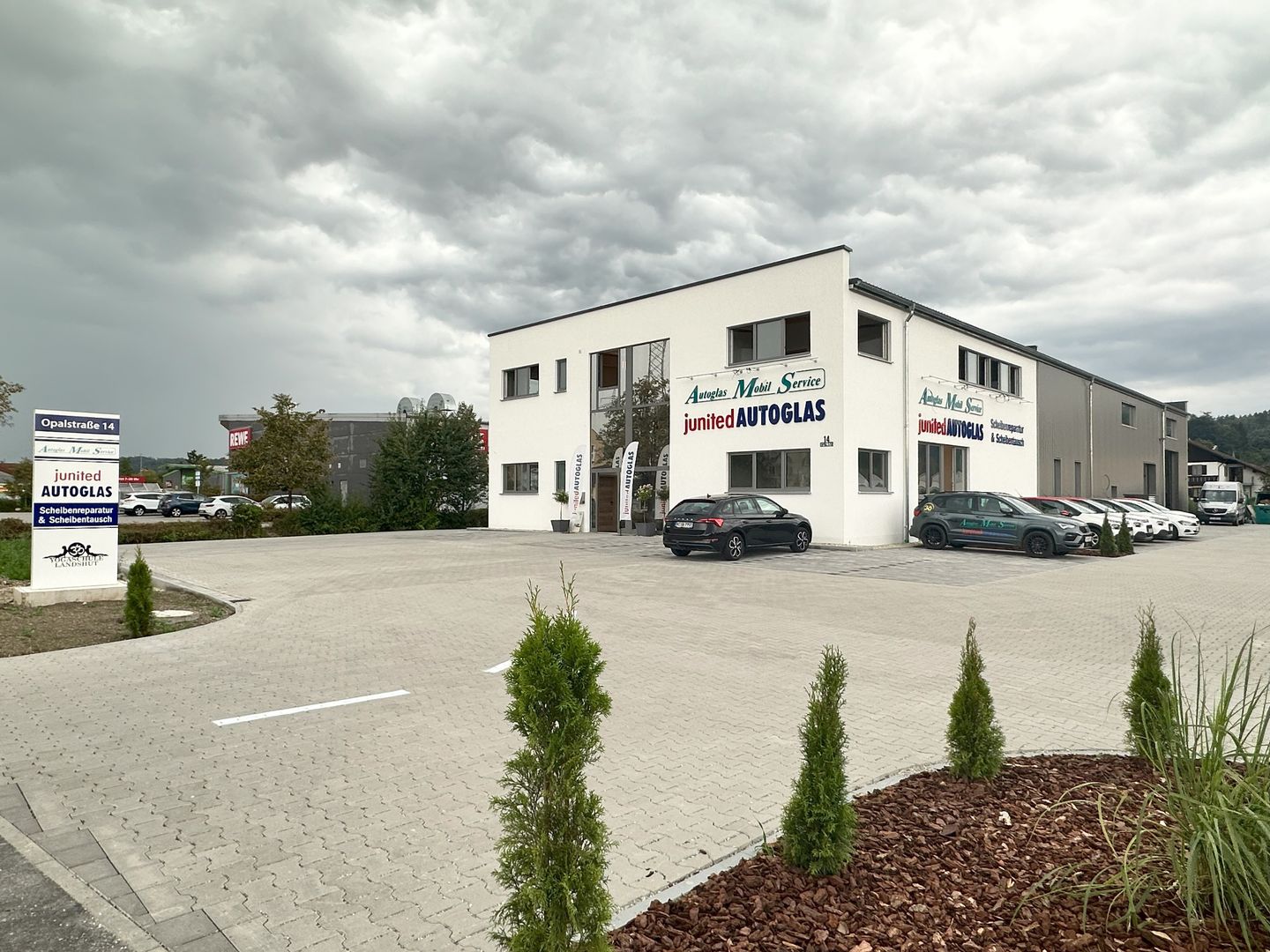 Beispielarbeit von junited AUTOGLAS Landshut - AMS Autoglas GmbH - veröffentlicht auf Auto-Werkstatt.de