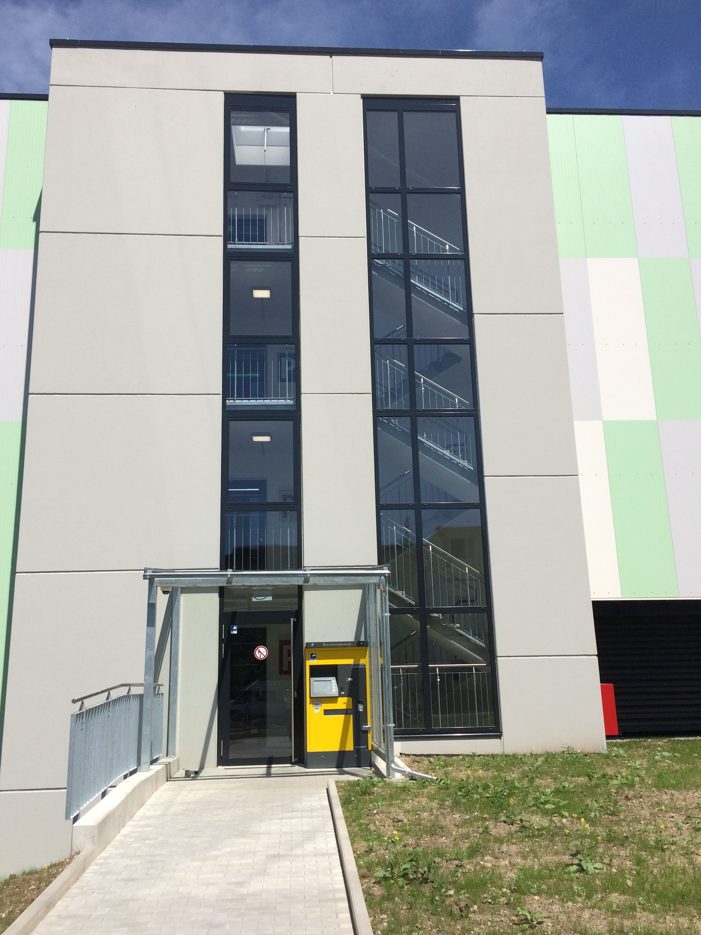 Beispielarbeit von LBJ Leichtmetallbau GmbH - veröffentlicht auf Schlosserei.net