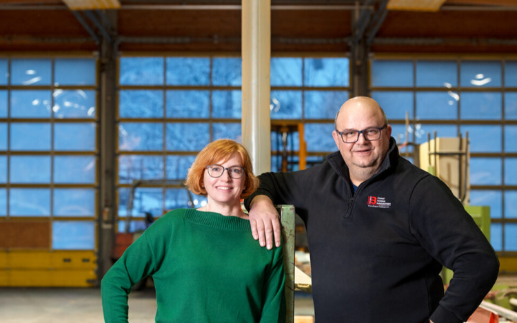 Beispielarbeit von Bauer Holzbau GmbH Zimmerei - Holzhäuser - Dacheindeckungen - veröffentlicht auf Bauunternehmen.org