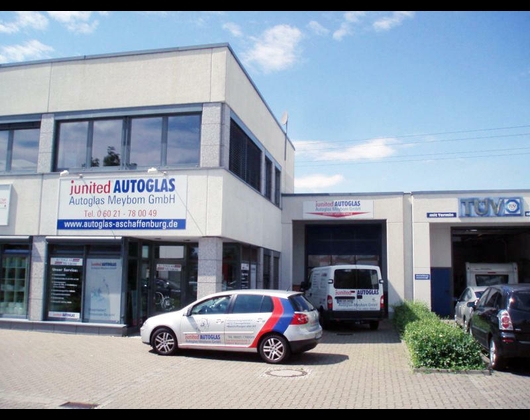 Beispielarbeit von Autoglas Meybom GmbH - veröffentlicht auf Glaserei.org