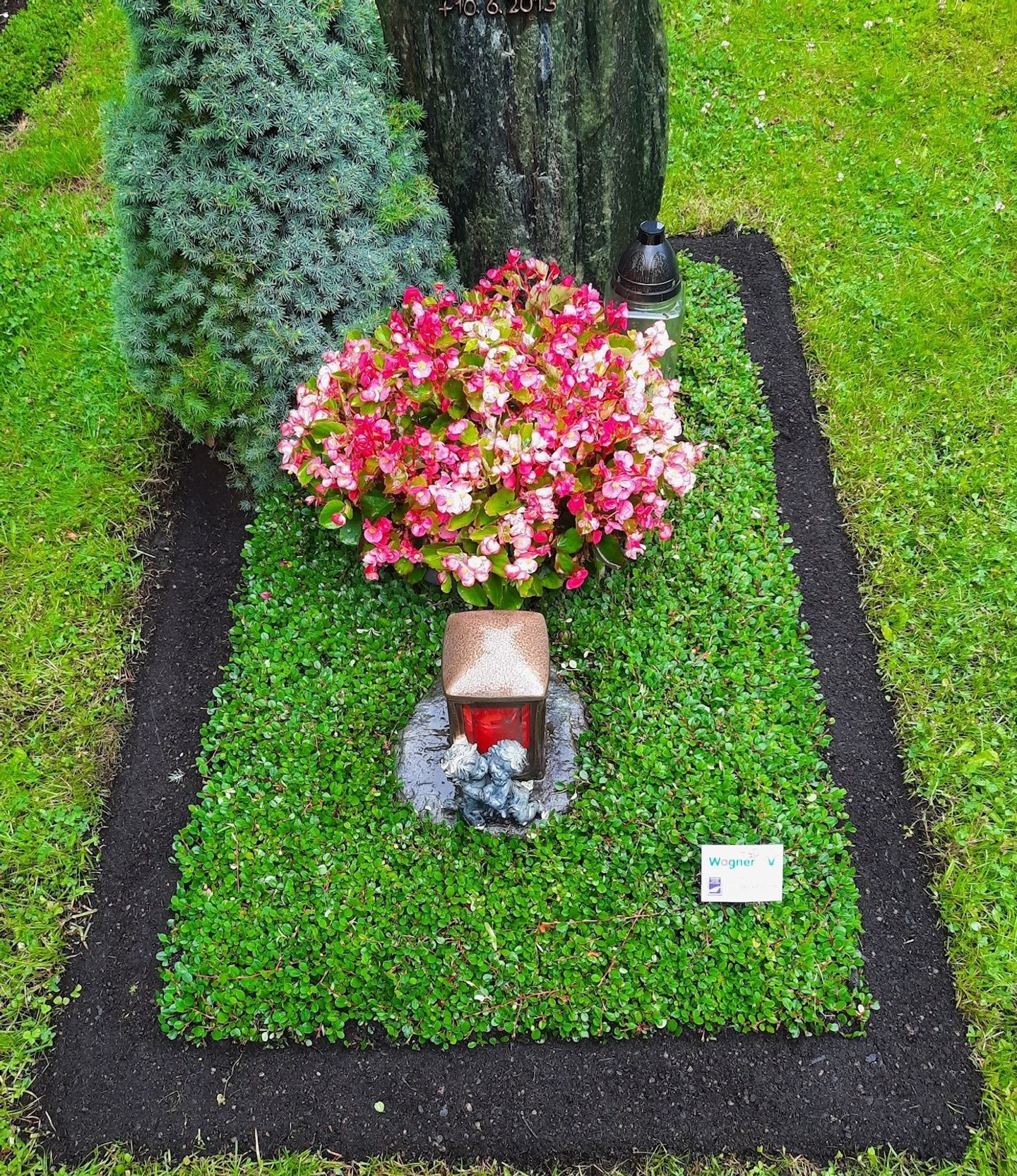 Beispielarbeit von Stefan Wagner GmbH Floristik, Grabpflege und Gestaltung - veröffentlicht auf Gartenbau.org