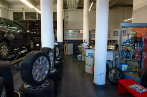 Beispielarbeit von FahrWerk - AutoCheck Inh. Dirk Preußler - veröffentlicht auf Auto-Werkstatt.de