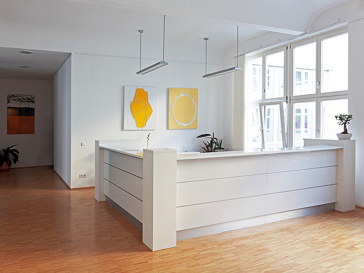 Beispielarbeit von Schreinerei Schönberger GmbH - Ladenbau - veröffentlicht auf Tischler-Schreiner.org