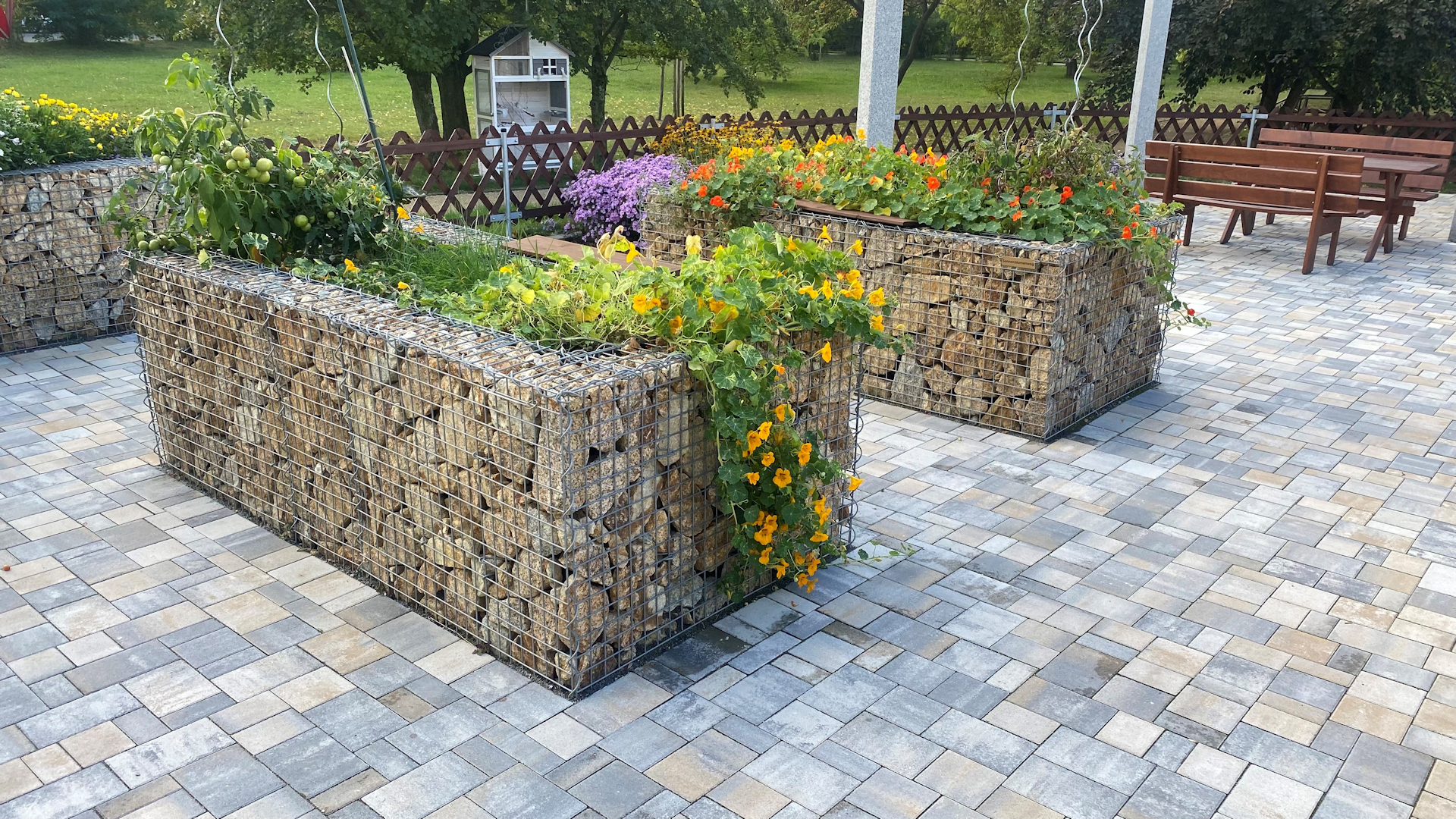 Beispielarbeit von Straßen- u. Tiefbau Newitsch GmbH - veröffentlicht auf Gartenbau.org
