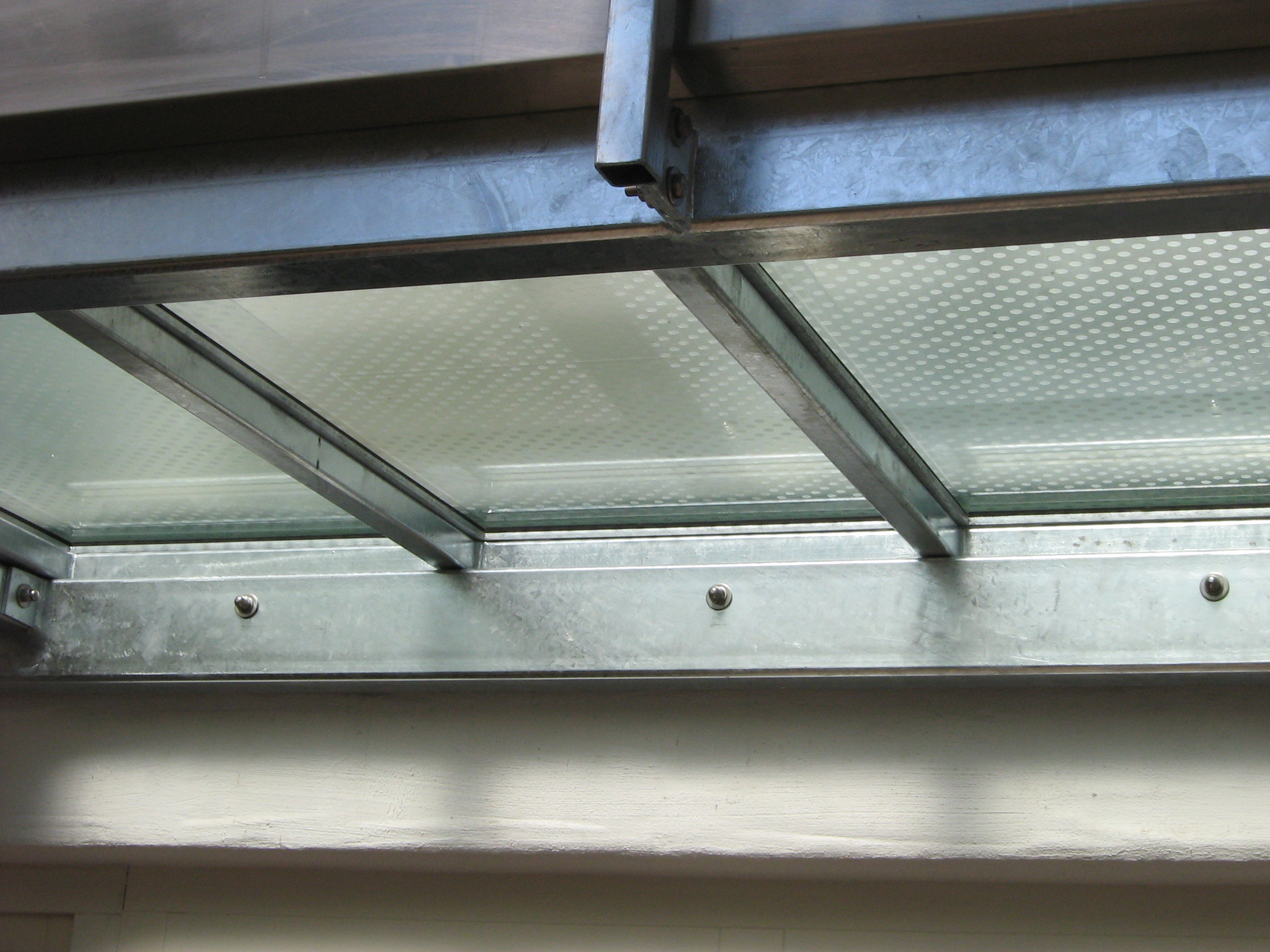 Beispielarbeit von Glasbau Heil - veröffentlicht auf Glaserei.org