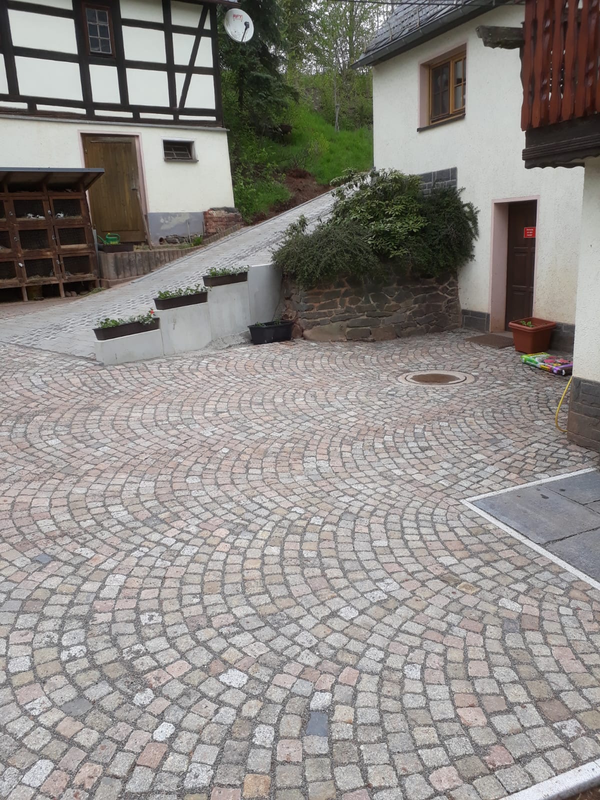 Beispielarbeit von Gebr. Bauer GmbH - veröffentlicht auf Gartenbau.org