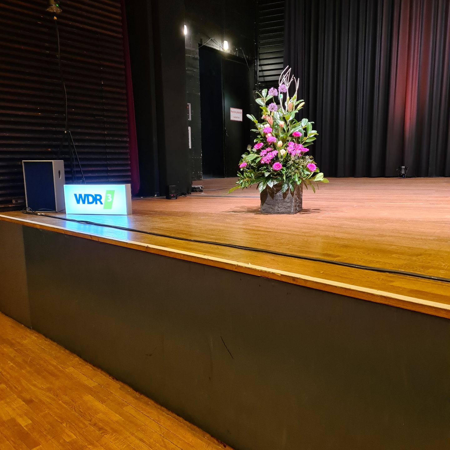 Beispielarbeit von BLUMEN EBBEN Meisterfloristik in Kleve Fleurop-Service, Hochzeits- & Trauerfloristik - veröffentlicht auf Gartenbau.org