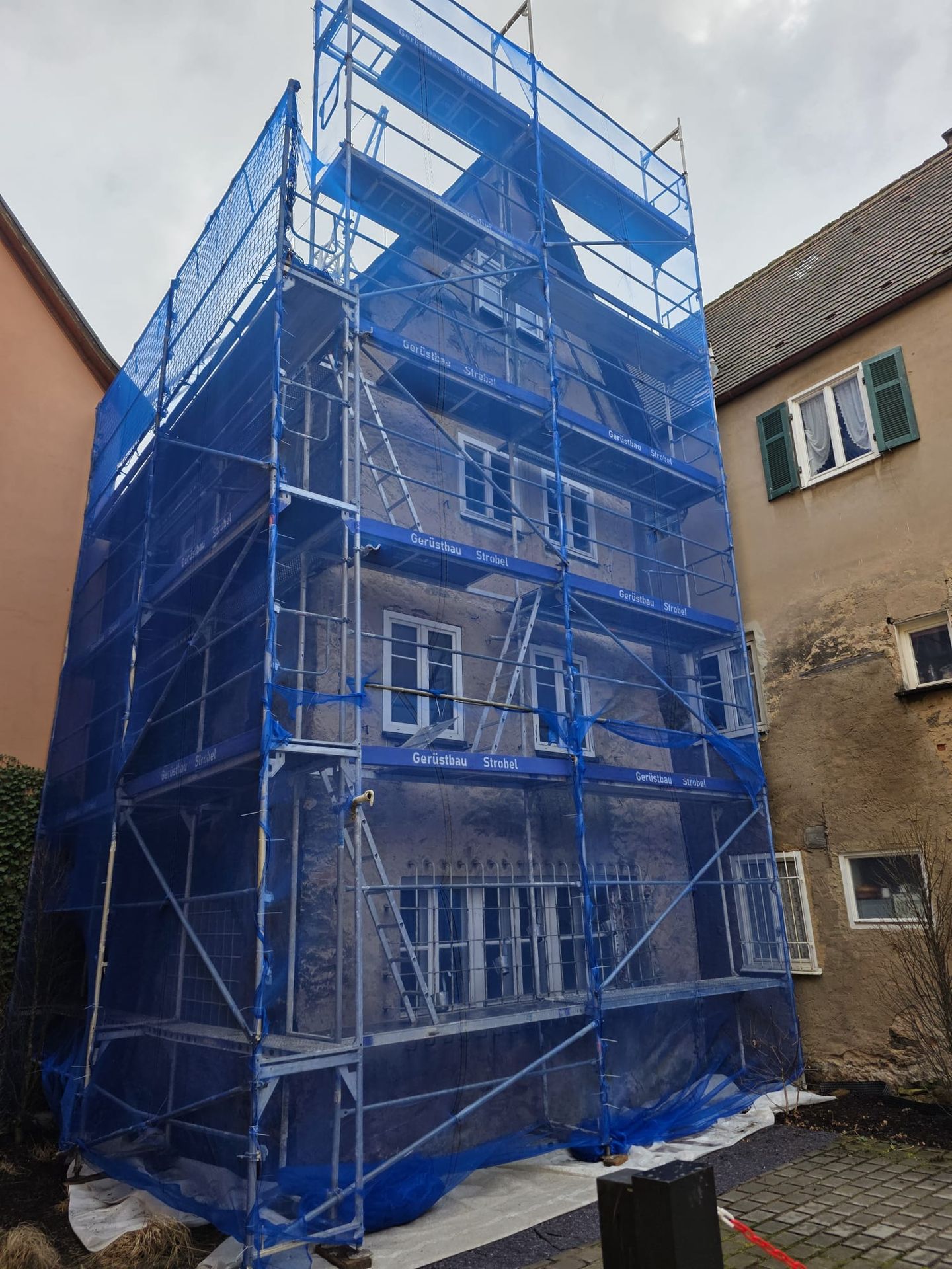 Beispielarbeit von Gerüstbau Strobel GmbH & Co. KG - veröffentlicht auf Geruestbau.org