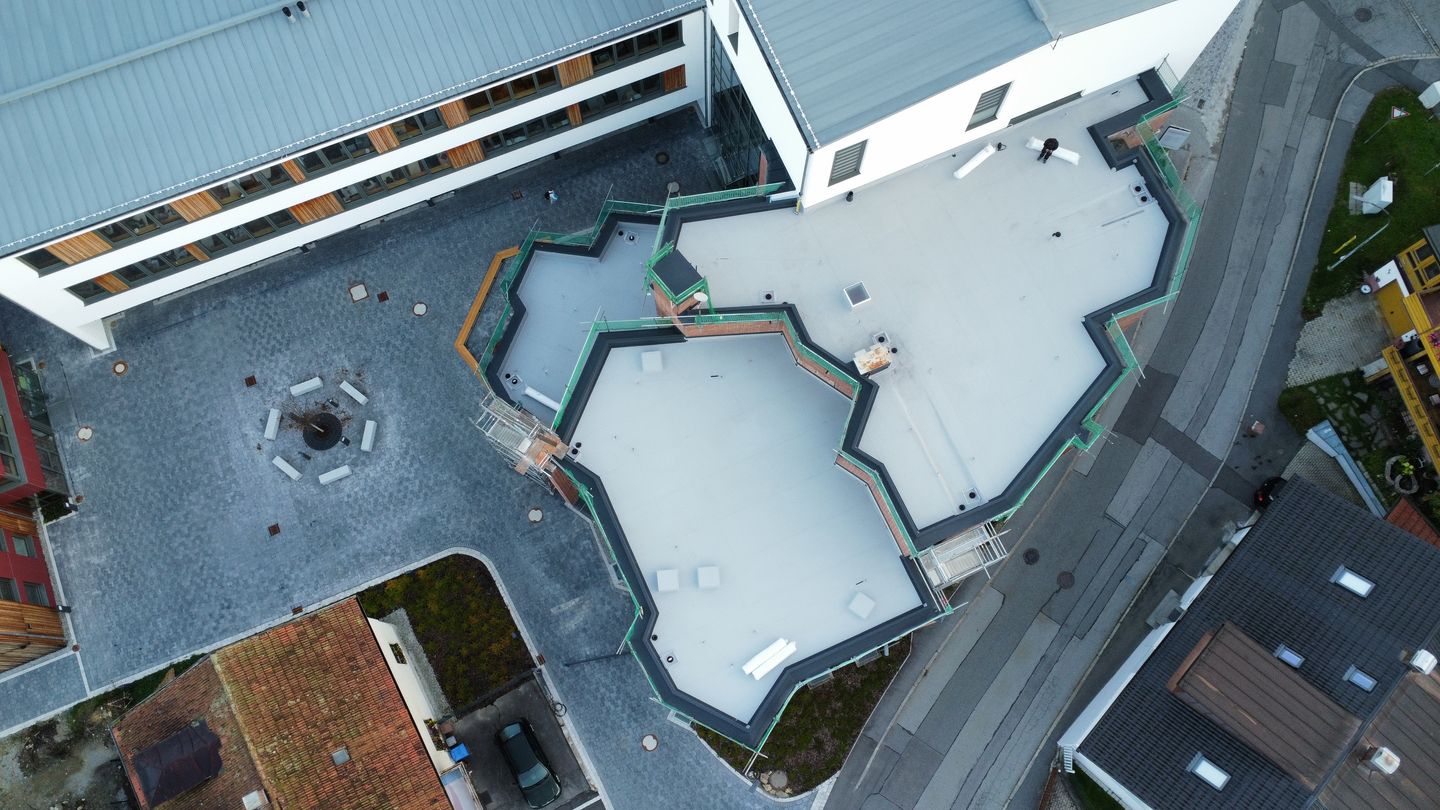 Beispielarbeit von Eickhoff GmbH Bedachungen Bauspenglerei - veröffentlicht auf Dachdecker.com