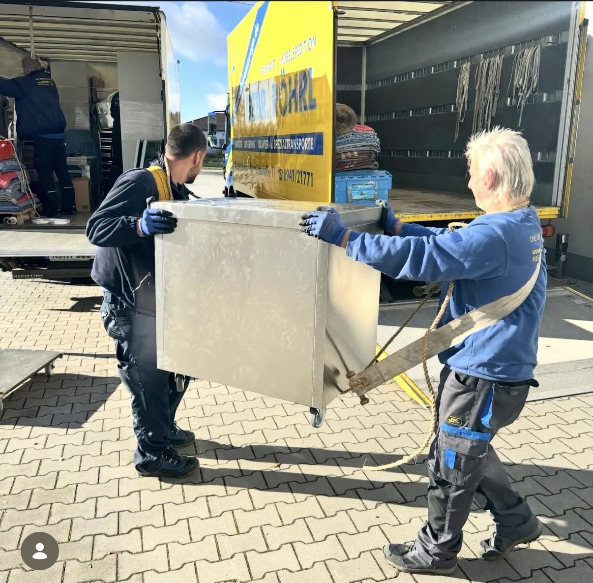 Beispielarbeit von Gebrüder Röhrl / Transport und Umzug - veröffentlicht auf Hausmeisterdienste.net
