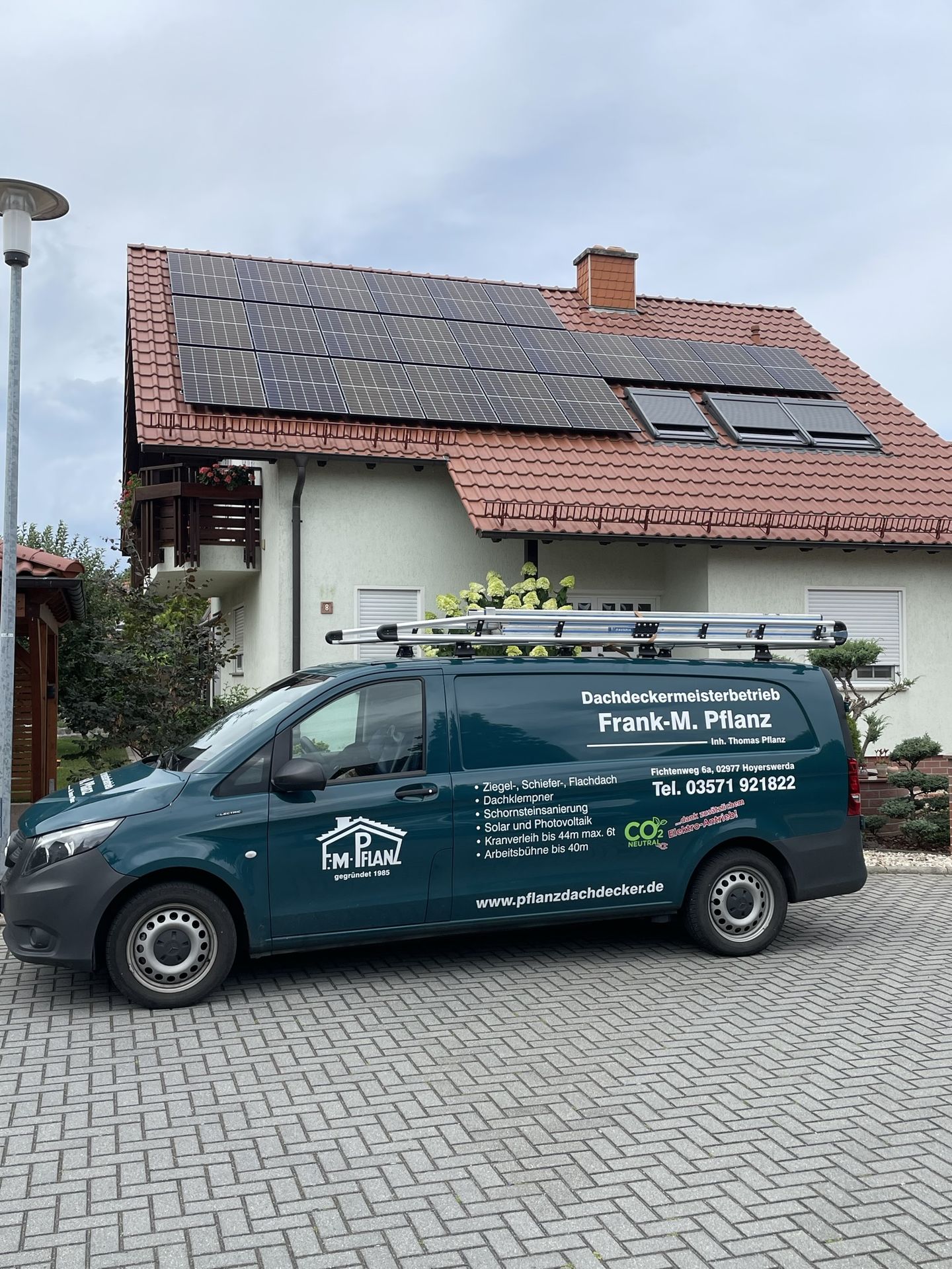 Beispielarbeit von Dachdeckermeisterbetrieb Frank-M. Pflanz Inh. Thomas Pflanz - veröffentlicht auf Dachdecker.com