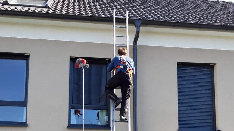 Beispielarbeit von Faller Dachrinnenreinigung - veröffentlicht auf Dachdecker.com
