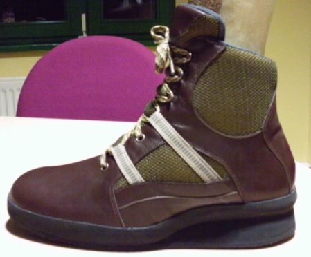 Beispielarbeit von Fußorthopädie Schuhtechnik Schuhfabrikation Weger - veröffentlicht auf Sanimio.de