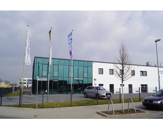 Beispielarbeit von Karosseriebau & Autolackierung Heinz - veröffentlicht auf Auto-Werkstatt.de