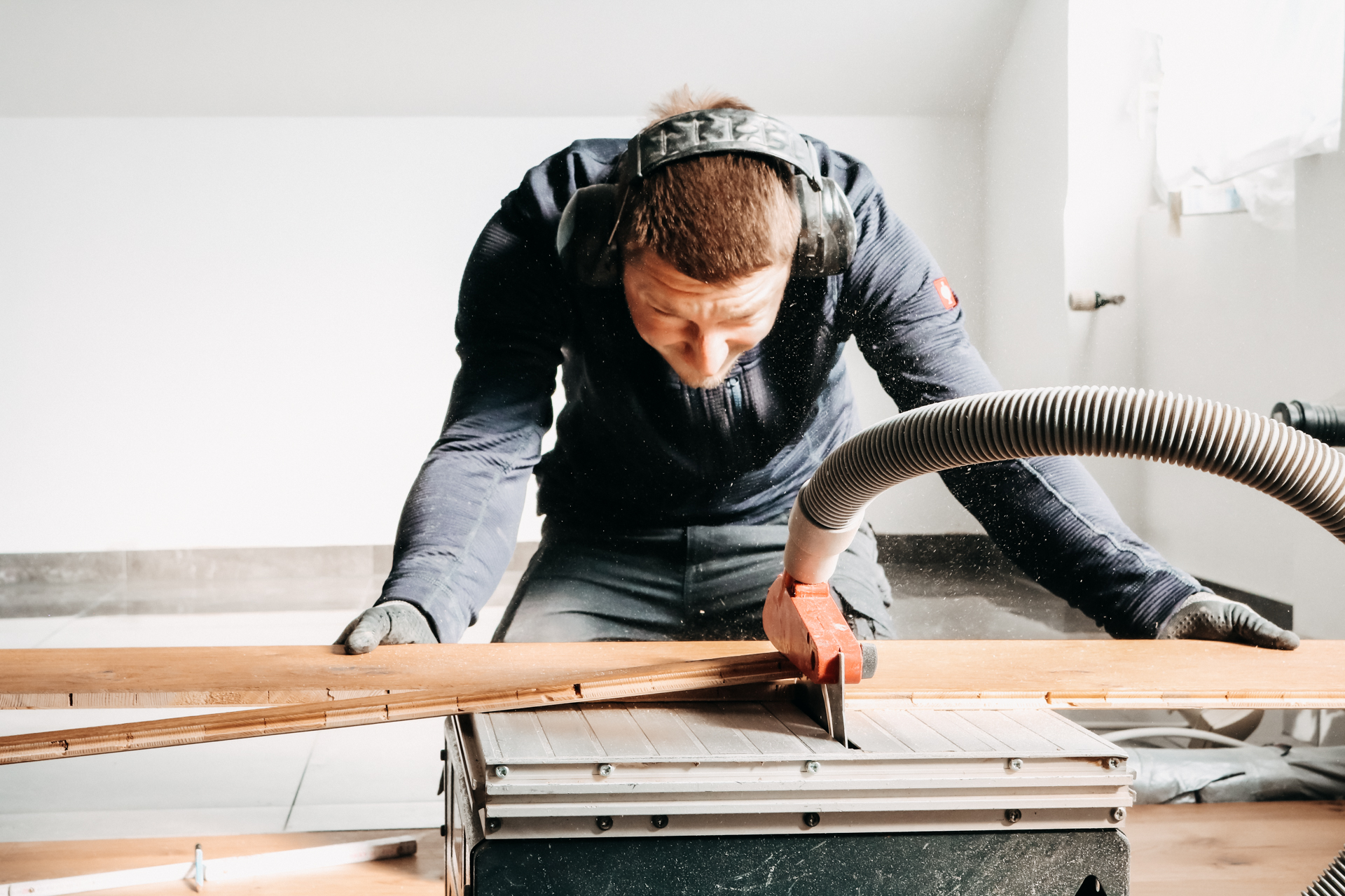 Geyer Karl GmbH, Farben - Tapeten - Bodenbeläge cover image