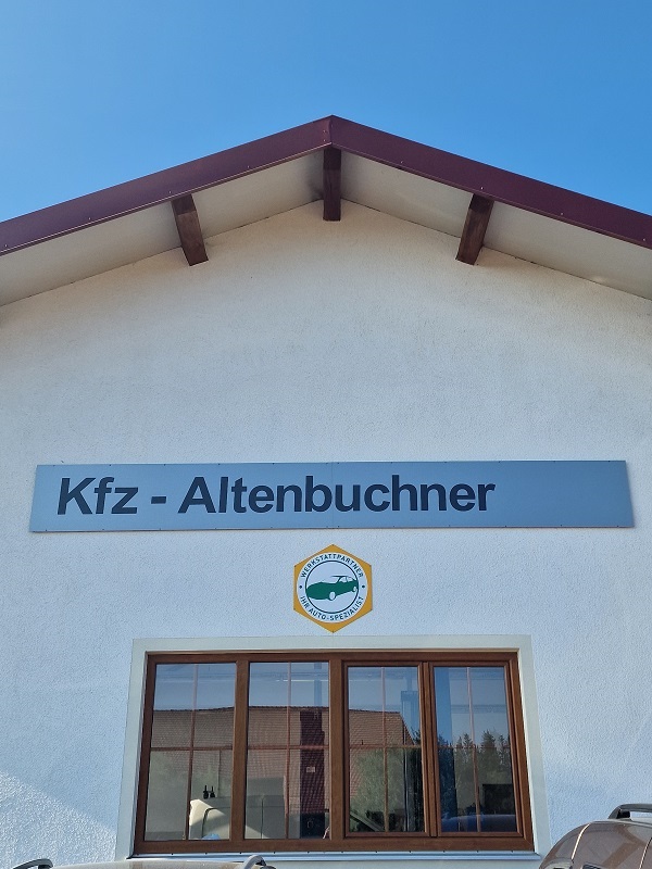 Beispielarbeit von Kfz Service Altenbuchner OHG - veröffentlicht auf Auto-Werkstatt.de