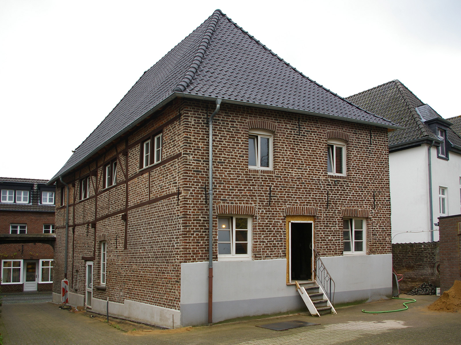 Beispielarbeit von Jakob van Straelen Bedachung GmbH - veröffentlicht auf Dachdecker.com