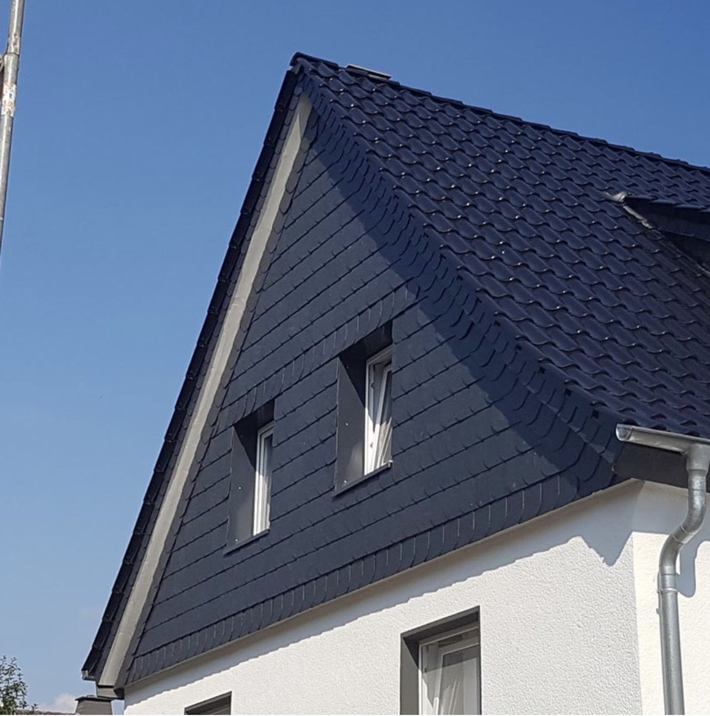 Beispielarbeit von Bruns Dach + Holzbau GmbH in Nieste und Staufenberg - veröffentlicht auf Dachdecker.com