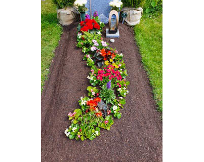 Beispielarbeit von Geiger Friedhofsgärtnerei Robert Ruschig - veröffentlicht auf Gartenbau.org