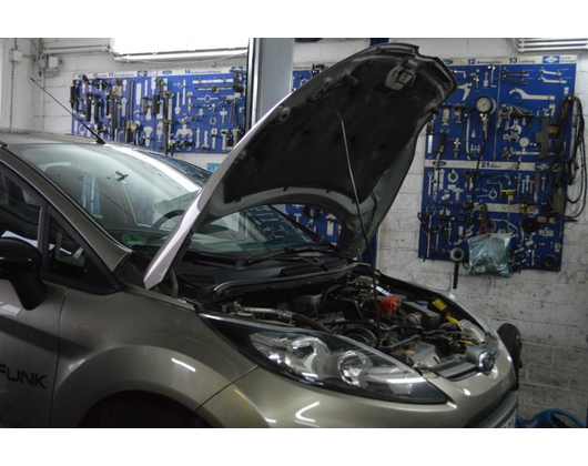 Beispielarbeit von Autoreparaturen FORD FUNK - veröffentlicht auf Auto-Werkstatt.de