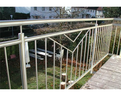 Beispielarbeit von MR Metallbau GmbH & Co. KG - veröffentlicht auf Schlosserei.net