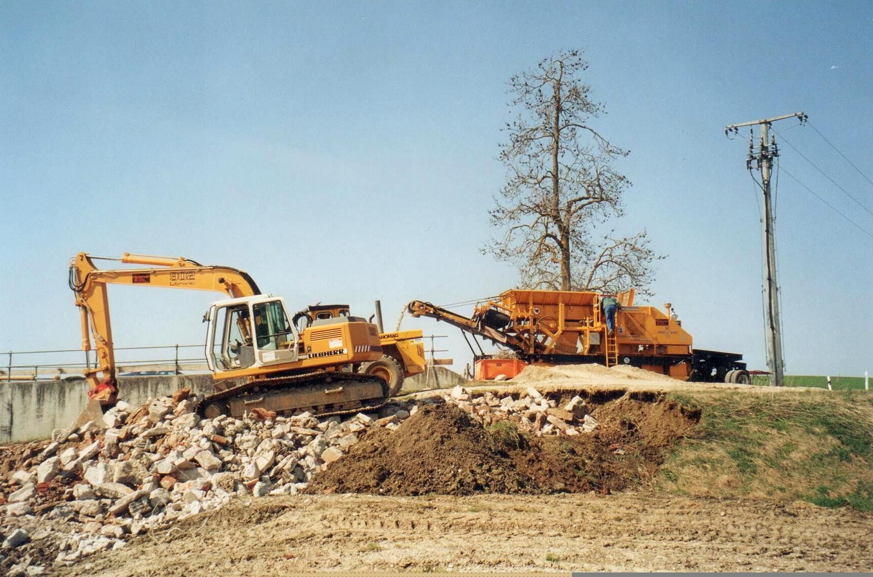 Beispielarbeit von Niedermeir Leonhard und Florian, Erdbewegung Abbruch Bauschuttrecycling - veröffentlicht auf Bauunternehmen.org