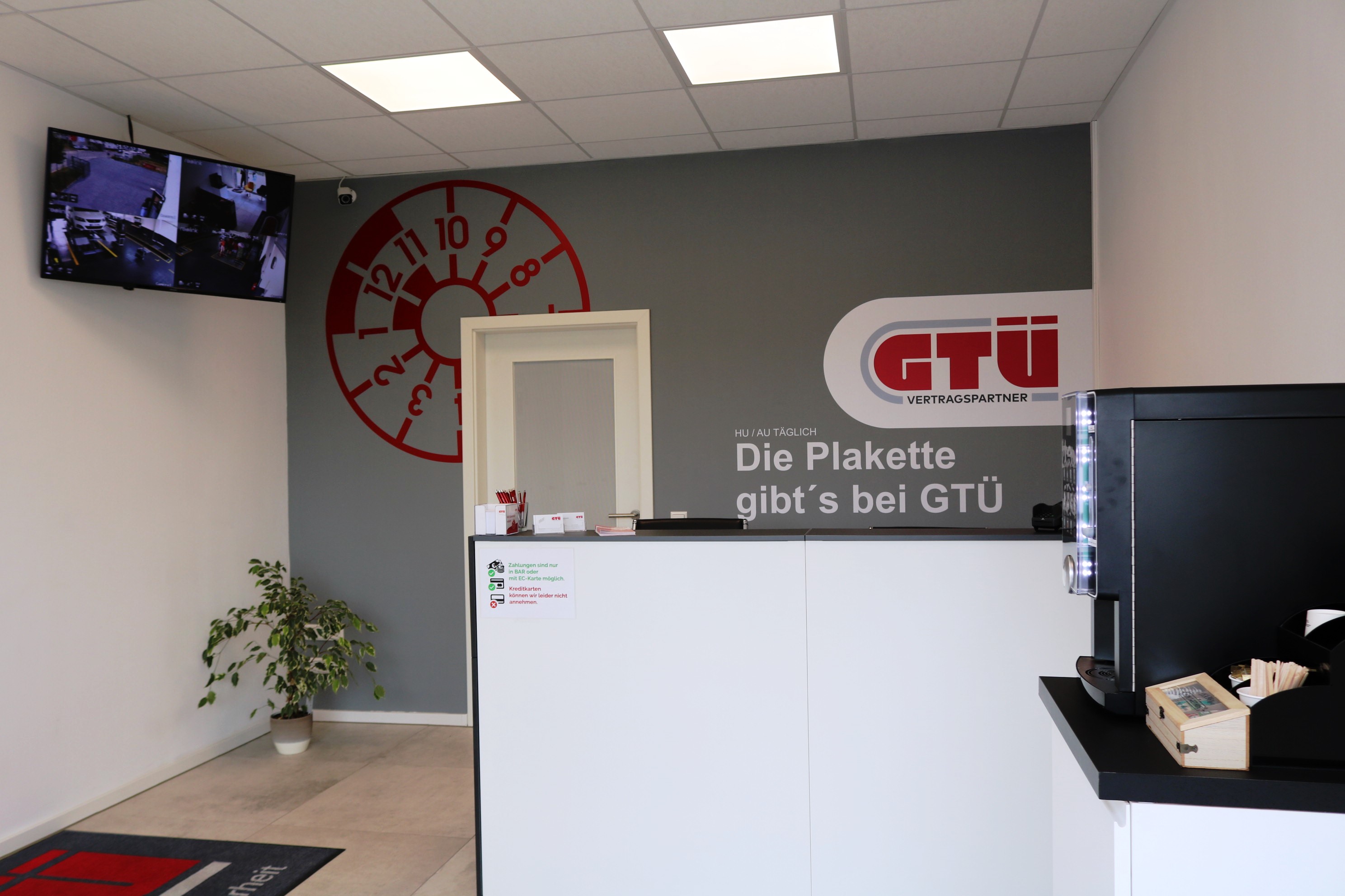 Beispielarbeit von GTÜ-Kfz Prüfstelle Schönaich/IBK Stuttgart GmbH Kfz Gutachter - veröffentlicht auf Gutachter.org