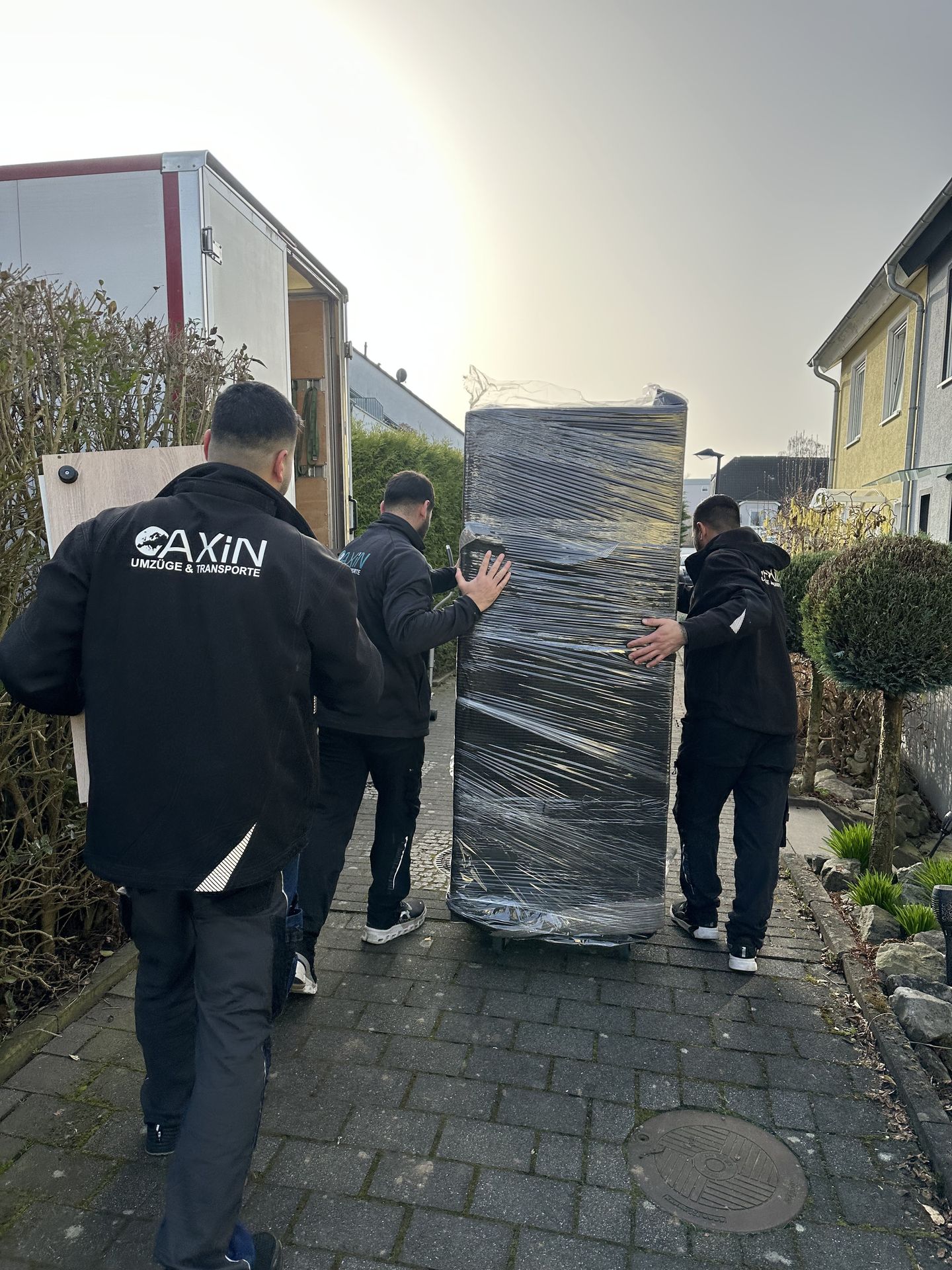 Beispielarbeit von Axin Umzüge & Transporte - veröffentlicht auf Hausmeisterdienste.net