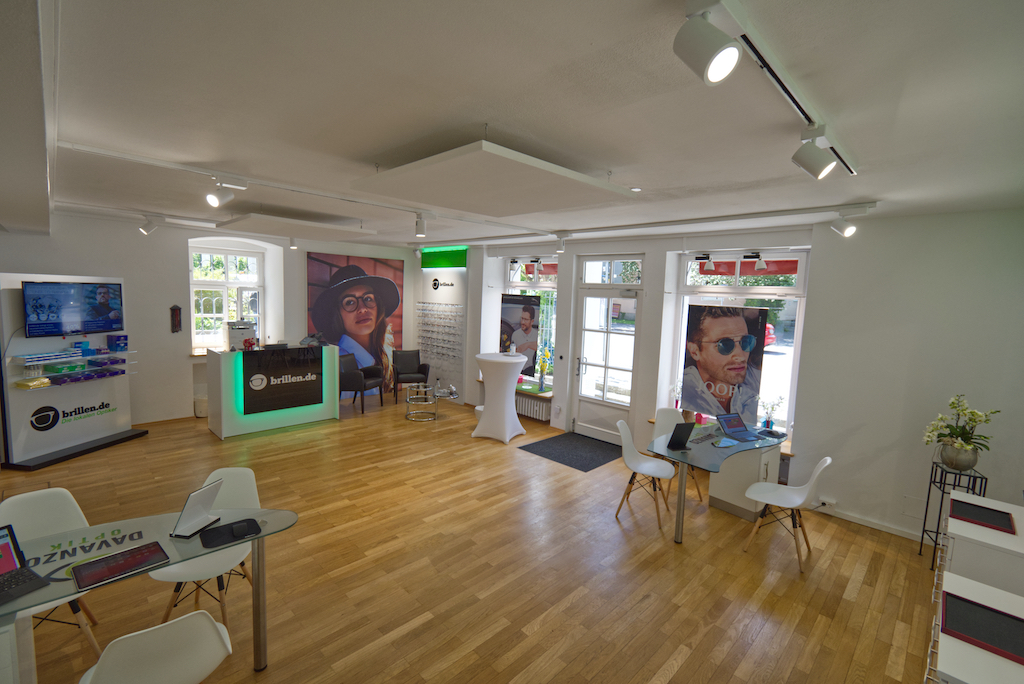DAVANZO OPTIK cover image